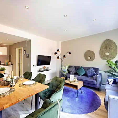 Peaceful City Garden Apartment Hamburg-Harburg Buitenkant foto